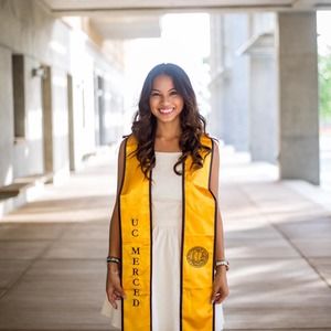 Meet your Posher, Caitlyn ann